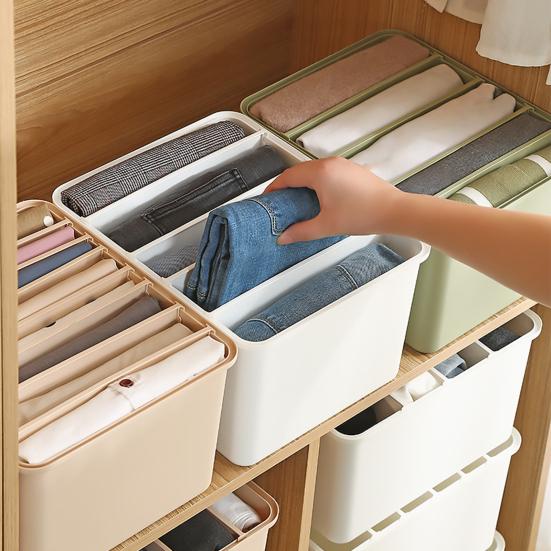 Multi-layer Large Capacity Clothes Storage Box Plastic Practical Adjustable Partition Clothes Storage Case for Home