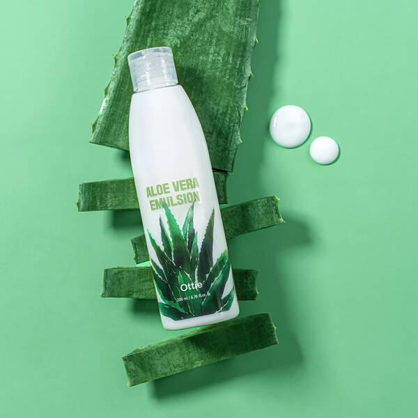 Ottie Aloe Vera Emulsja Do Twarzy Kojąca Z Aloesem 200Ml