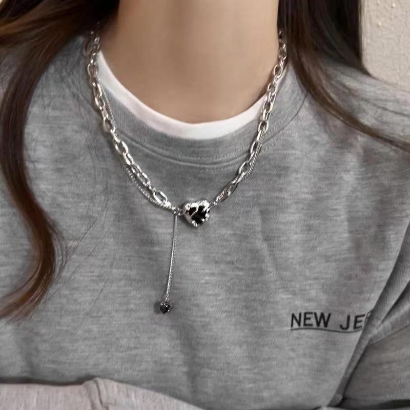 Sweet and cool lava love necklace women's tide niche high-end design sense sweater chain versatile personality sweater chain men
