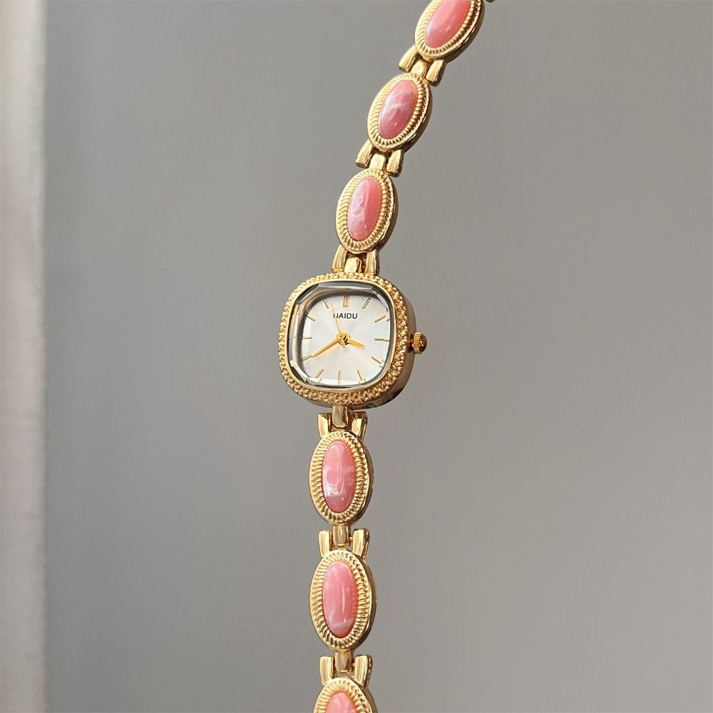 Square Dial Wristwatch Elegant Quartz Watch New Ladies Watch  for Women