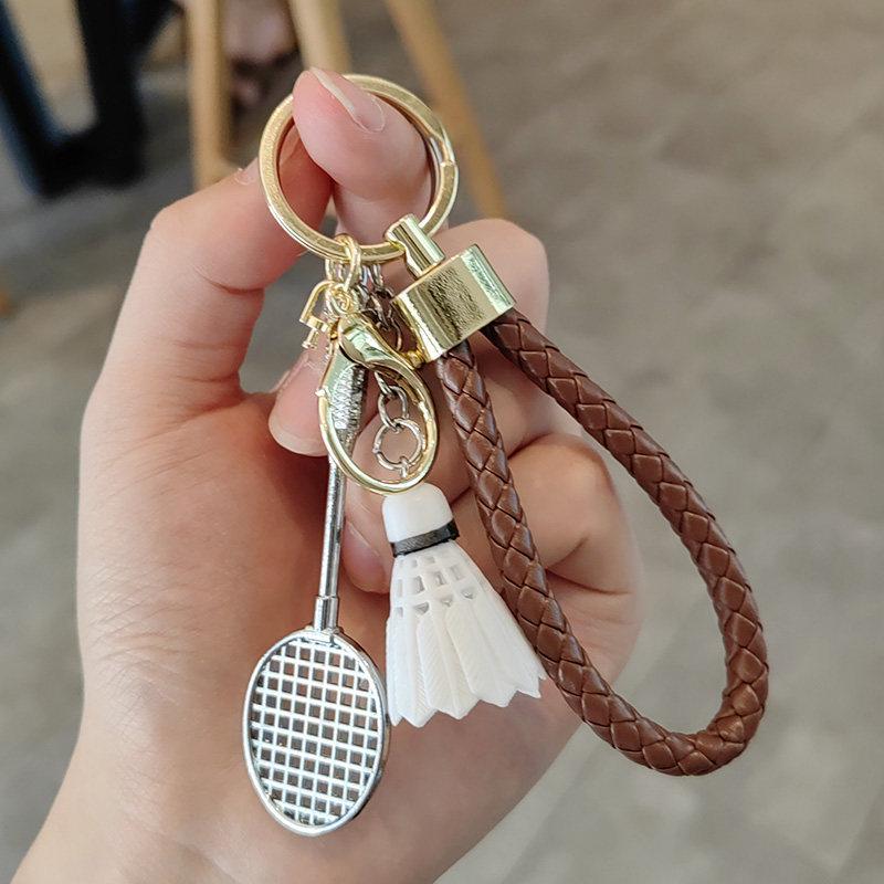 Exquisite Badminton Keychain: Creative Sports Gift for Boys, Girls, Couples - Pendant Ornament Keyring.
