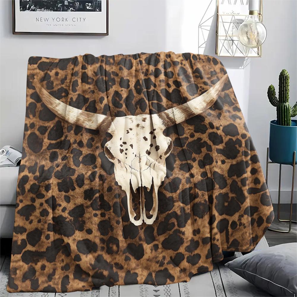1Pc Western Cow Skull Print Flannel Blanket, High Quality Comfortable for All Seasons, Home Decor, Warmth and Comfort, Perfect for Christmas Gifts