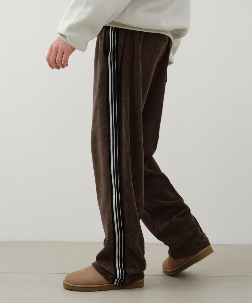 Wednesday Oasis Essential Line Track Corduroy Wide Pants_Brown(W25-Pt34)