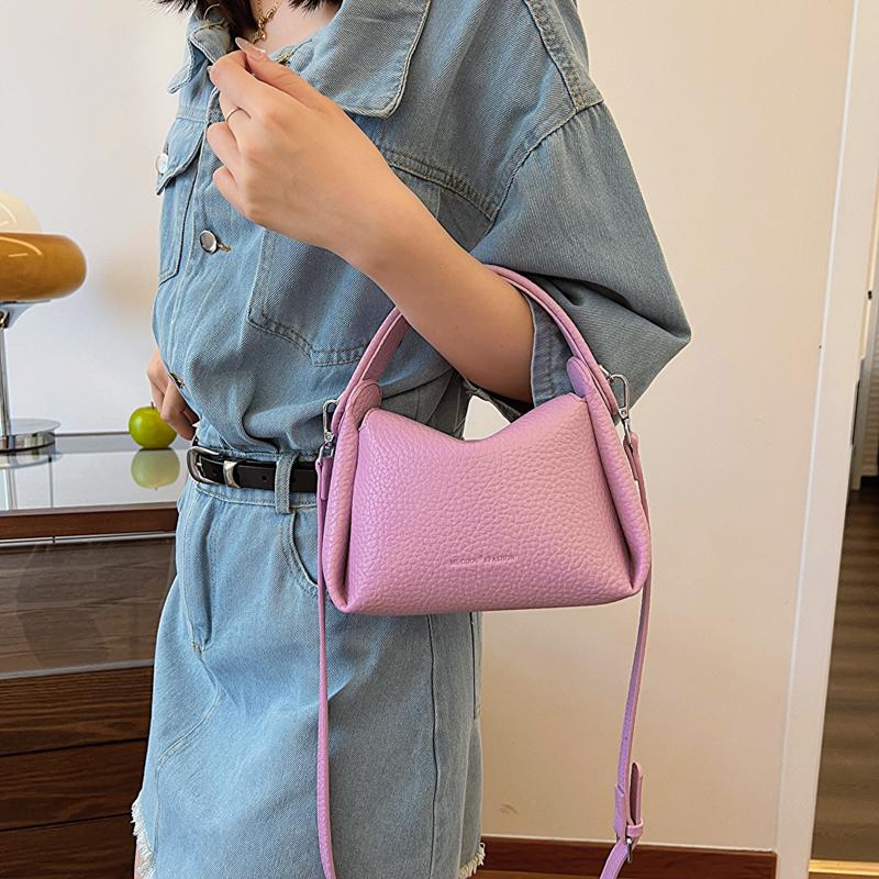 Мягкая сумка-портсигар Повседневная французская сумка-пельмень 2024 года весна-лето новая — фото 16