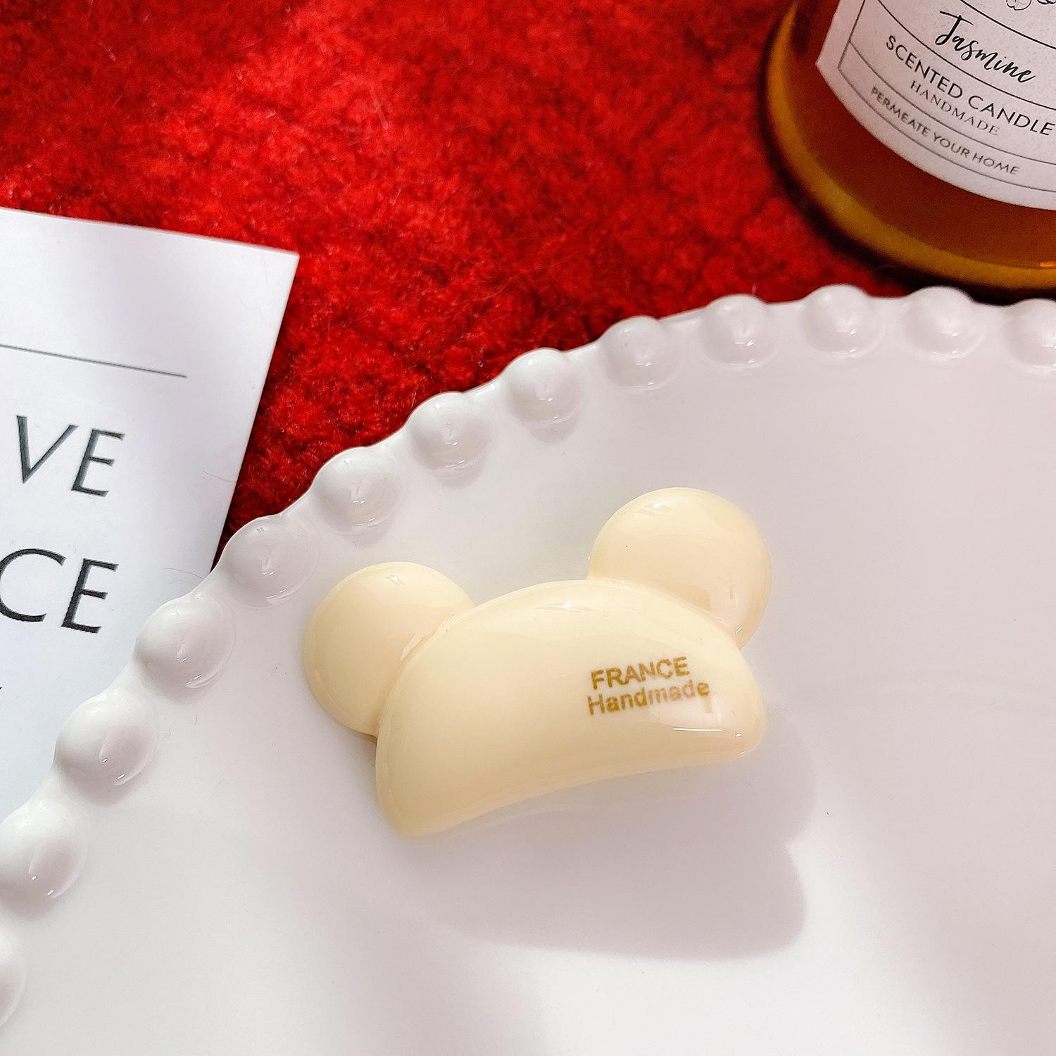 

Ацетатные милые заколки для волос с красочным дизайном медведя, идеально подходящие для женской укладки волос Cream 4.6cm