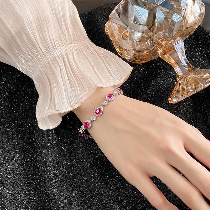 Jewelry Retro Simulation Corundum Light Luxury Full Diamond Bracelet Jewelry Female Main Stone 7 * 7-5 * 7