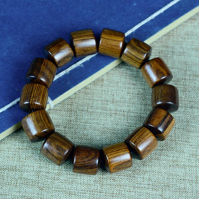 Bracelet Abaque Bois de Santal Rouge, Vert et Violet avec Perles de Jujube et Espaceurs Articulés en Bambou - Design Unisexe
