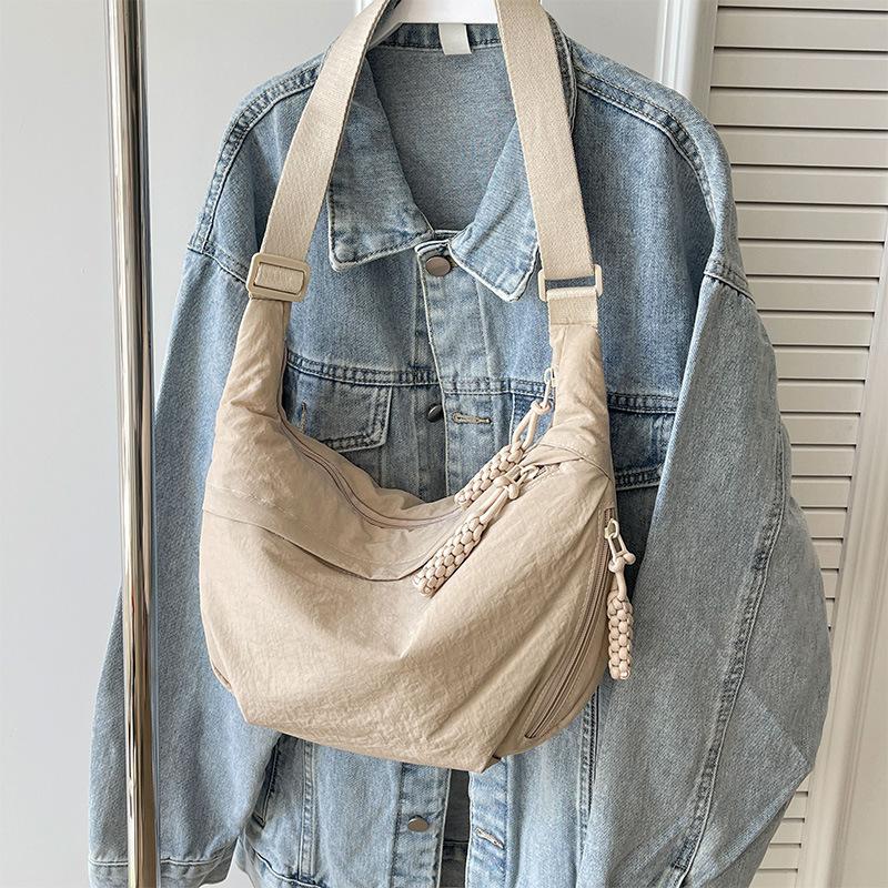 

Простая однотонная сумка-пельмень, расслабляющая и плиссированная сумка через плечо для женщин, летняя сумка через плечо большой вместимости, нейлоновая легкая ткань