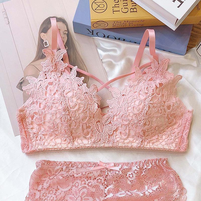 Youthful Lace Underwear Set: Wireless, Adjustable, Anti-Sagging, Side-Breasted Bra.