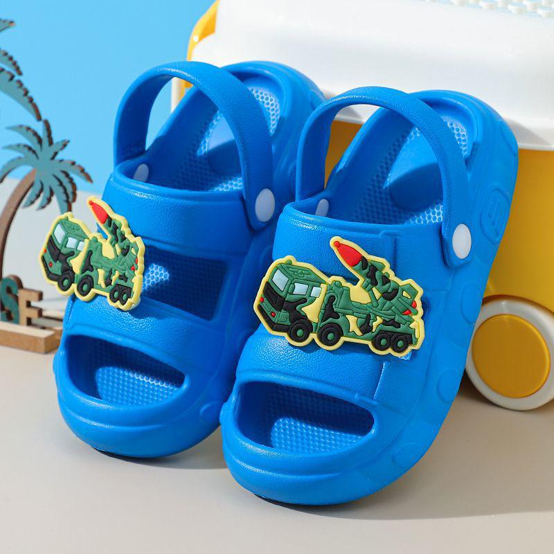 Kids' Military Style EVA Slippers: Boys' Summer Anti-slip, Anti-collision Indoor Sandals for Bathroom and Shower.