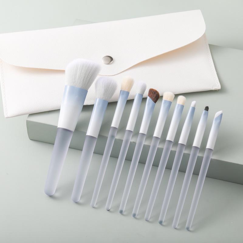 Chen Yuanyuan Exquisite 10-Piece Makeup Brush Set: Includes Blush, Nose Shadow, and Eyeshadow Brushes; Portable and Soft Design.