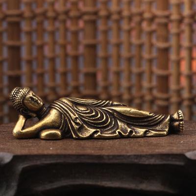 Statua di Buddha dormiente Guanyin in rame antico Decorazioni da scrivania Decorazioni per la casa Artigianato in ottone massiccio puro Buddha Piccolo ornamento Figurine