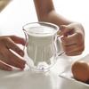Clean Products Niedliche Kuh-Doppelschicht-Glasbecher für Milch, Saft, Kaffee, 250 ml, Milchkännchenbecher mit Henkel