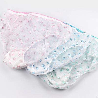 7Pcs Disposable Nonwoven Underwear Panties Travel Soft Women Breathable Briefs