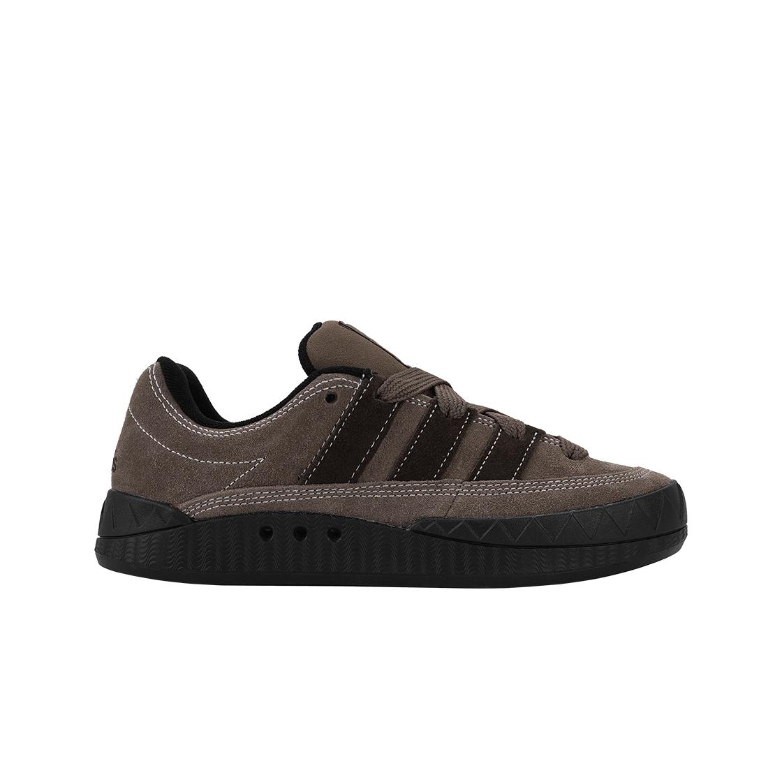 

(в) Adidas Adimatic Earth Strata Темно-коричневый 270