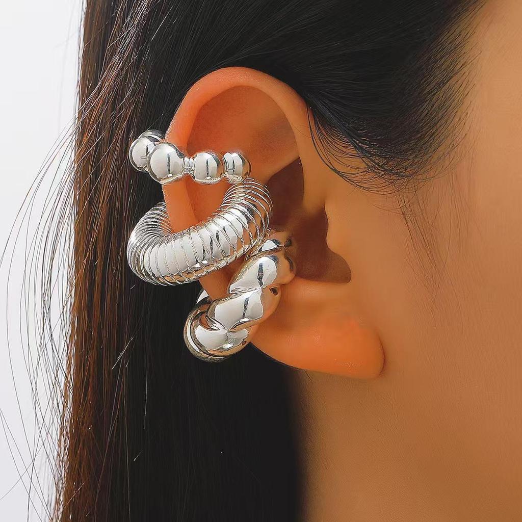 Chic European & American Oval Hollow Electroplated Ear Clip Earrings