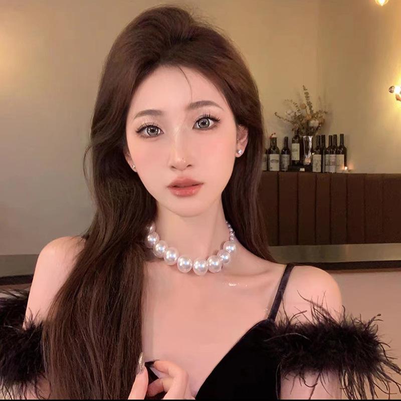 Light luxury elegant pearl water drop fringed rhinestone collarbone chain fashion temperament celebrity high sense necklace new trend