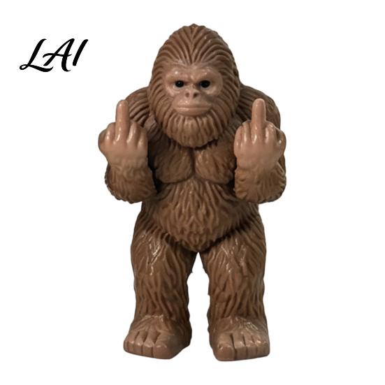 Conversation Starter Desk Decor Mini Monkey Figurine Funny Resin Frog Statue with Middle Finger Gesture Sarcastic Unique Birthday Gift Ideas