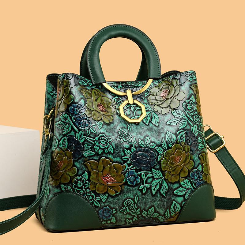 New Embossed Pattern Fashionable and Versatile Single Shoulder Crossbody Handbag