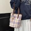 Korean version niche design plaid bucket bag women's bag 2025 new casual fashion shoulder bag commuter armpit bag
