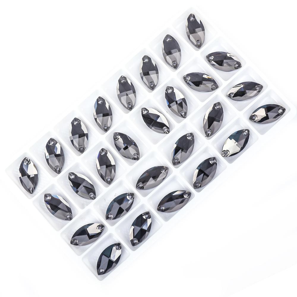 Weicher flacher Boden handgenähtes Pferdeauge Diamantglas flache Schnalle handgenäht Diamant DIY Kleid Hochzeitskleid Accessoires