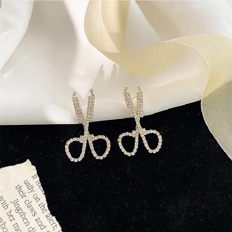 Chic European & American Tassel Earrings: Trendy, Long Dangle Design To Flatter Your Face - Versatile Statement Jewelry for Women