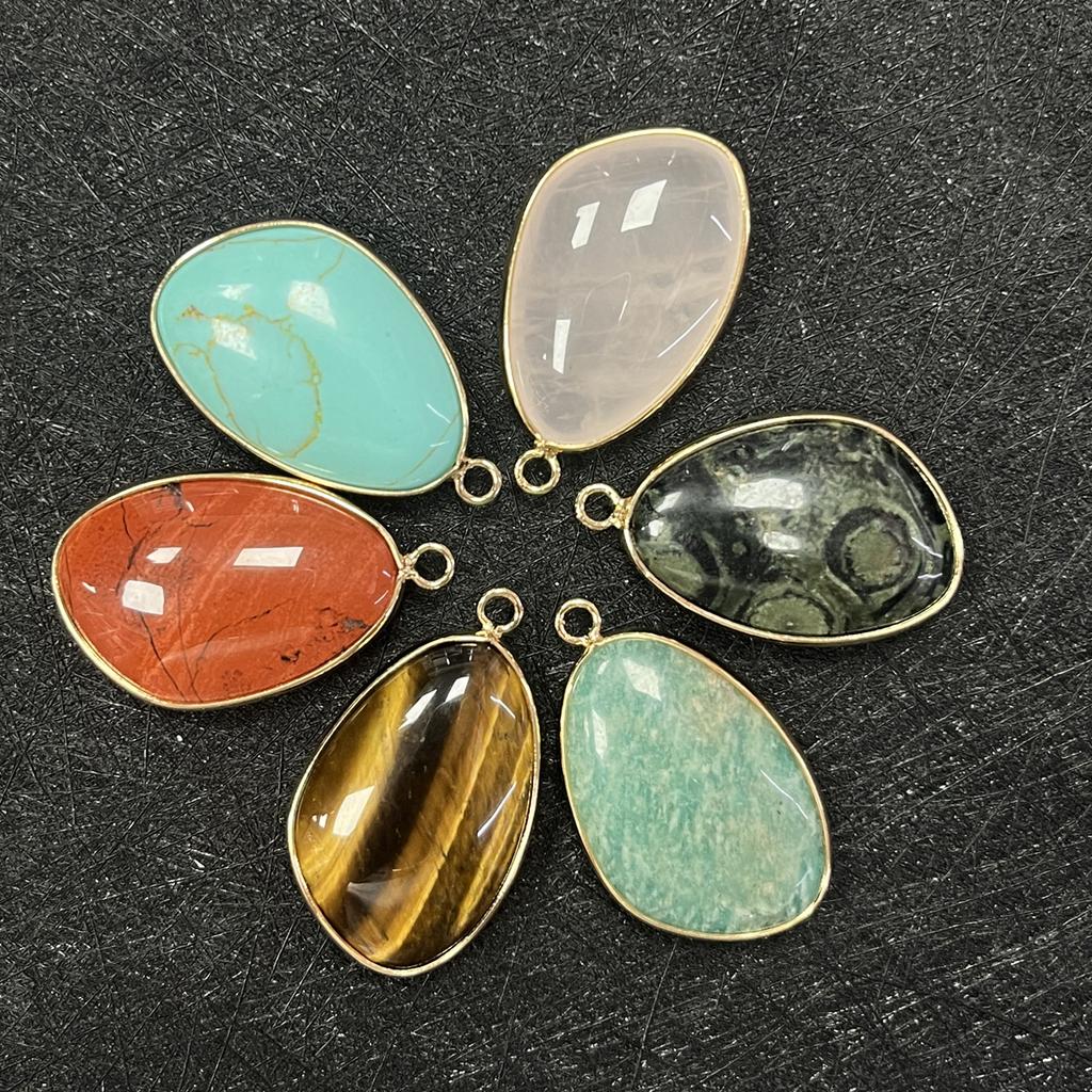 1 Stück, Energie-Naturstein-Anhänger, Böhmischer Stil Handgefertigt Unregelmäßiger Kristallachat Amethyst Jade Edelstein Anhänger für Schmuckherstellung DIY 20×35mm