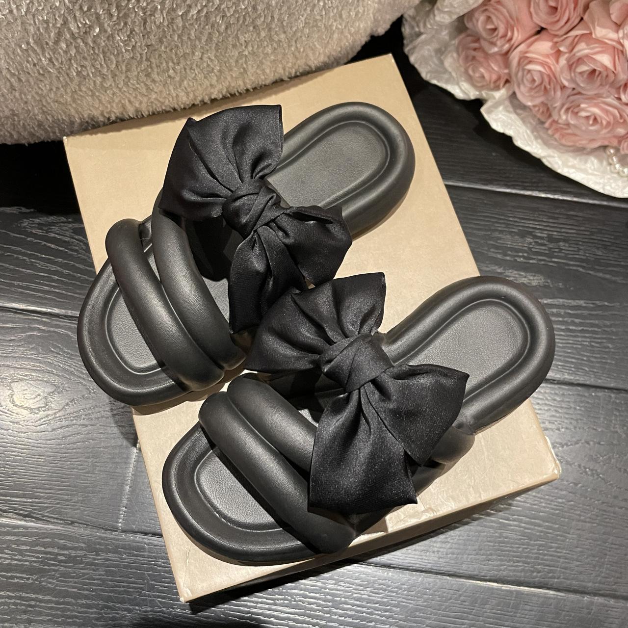 

2024 Лето Лидеры Распродажи Корейская Мода Бантики Плоские Тапочки Для Женщин Мягкая Подошва Повседневные Пляжные Сандалии De Mujer Нескользящие Дома 40-41 чёрный