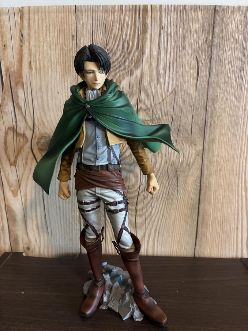 

[USED] Attack on Titan Levi Figure