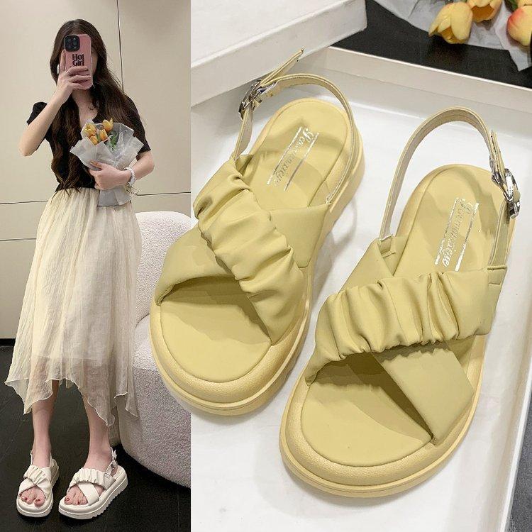 

Internet celebrity sandals women s summer wear 2025 new casual platform muffin one-word buckle beach shoes women 35 жёлтый