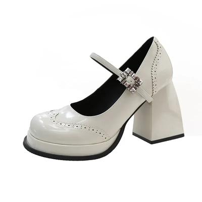 Παπούτσια με τακούνια – Παπούτσια με τακούνια