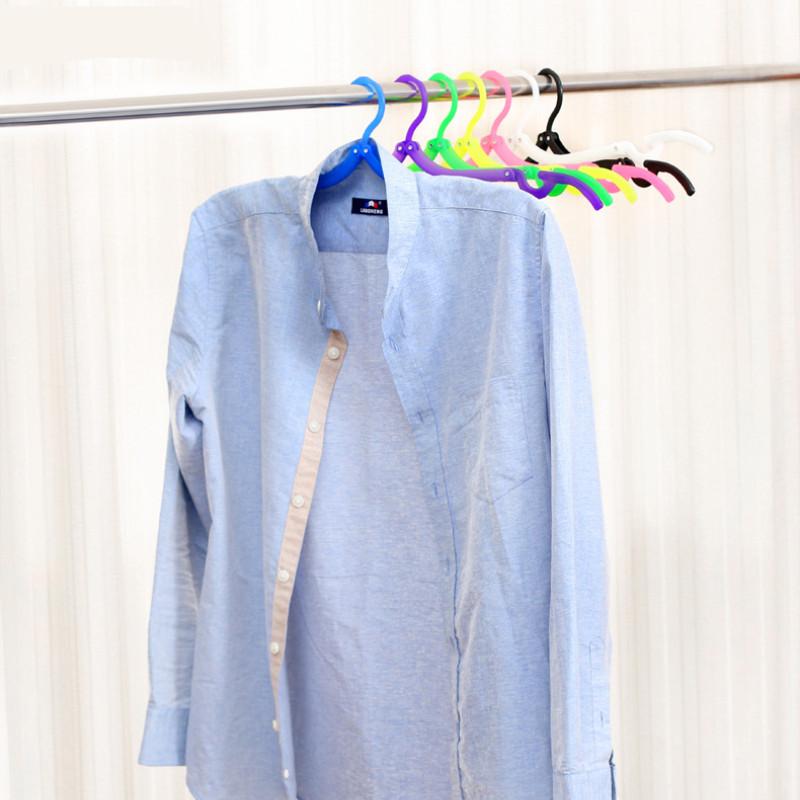 Colorful Travel Hanger Folding Design Lightweight Portable Clothes Hanger