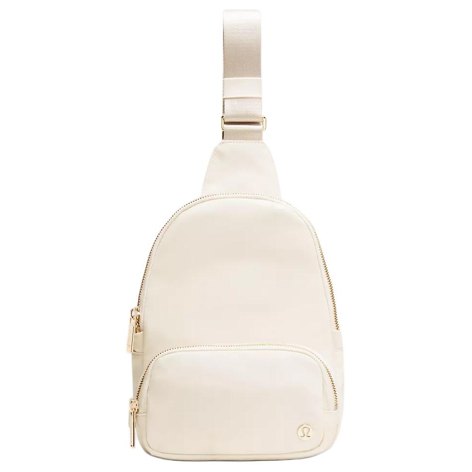 

Lululemon Everywhere 4.2L Adjustable Strap Zipper Closure Nylon Polyester Chest Bag Women bags Light-Ivory LU9CO7S-033454 Light Ivory