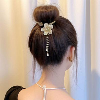 High Ponytail Hair Claw Clip with Tassel Flower Leaf Decor Faux Pearl Shark Hair Clip for Girls Women Thick Long Hair
