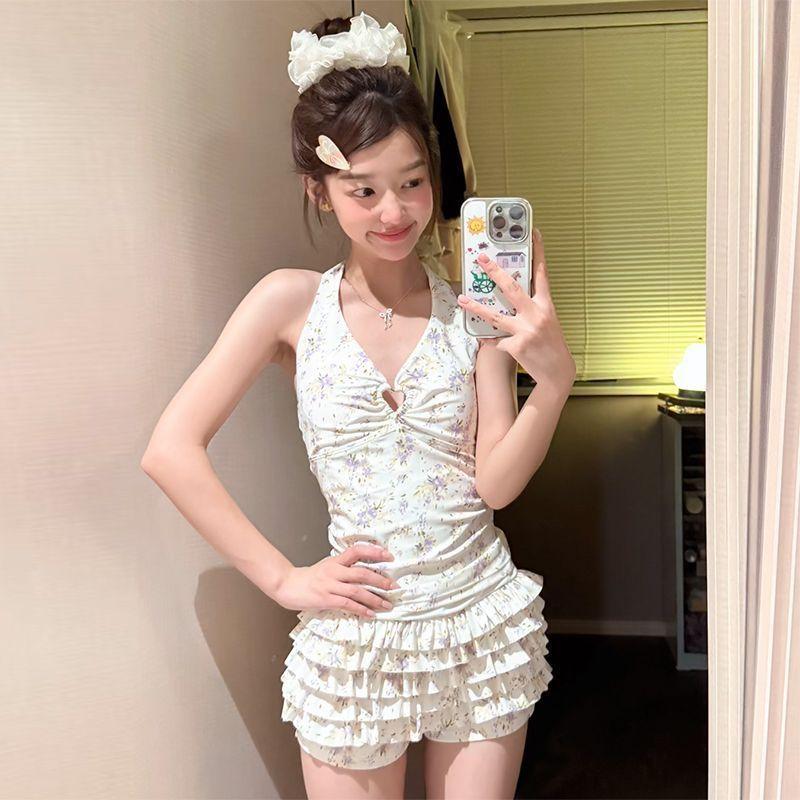 

Broken flowers small fresh French pastoral girl slim and thin conservative split swimsuit women s water park hot spring M