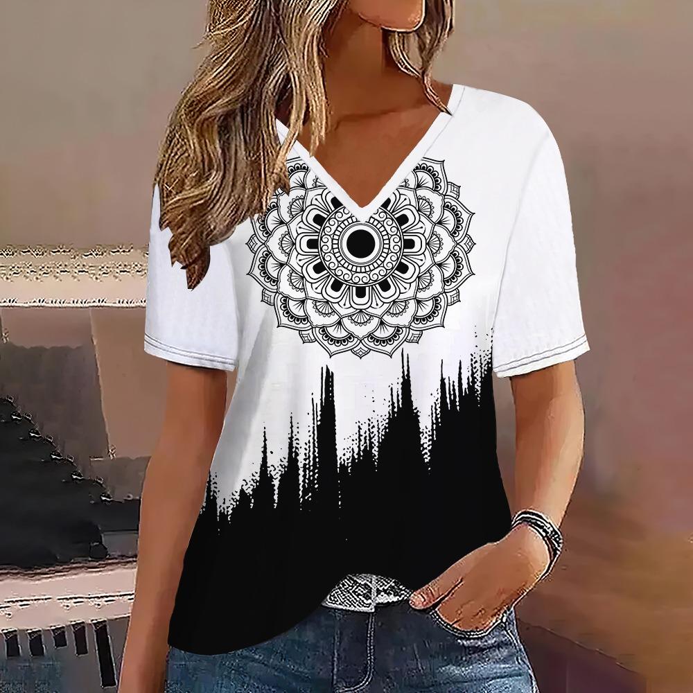 Summer Vintage Totem 3D Print T-shirt Women Streetwear Casual T Shirts Y2k Tops Woman Harajuku V-Neck Tees Oversized Clothing S