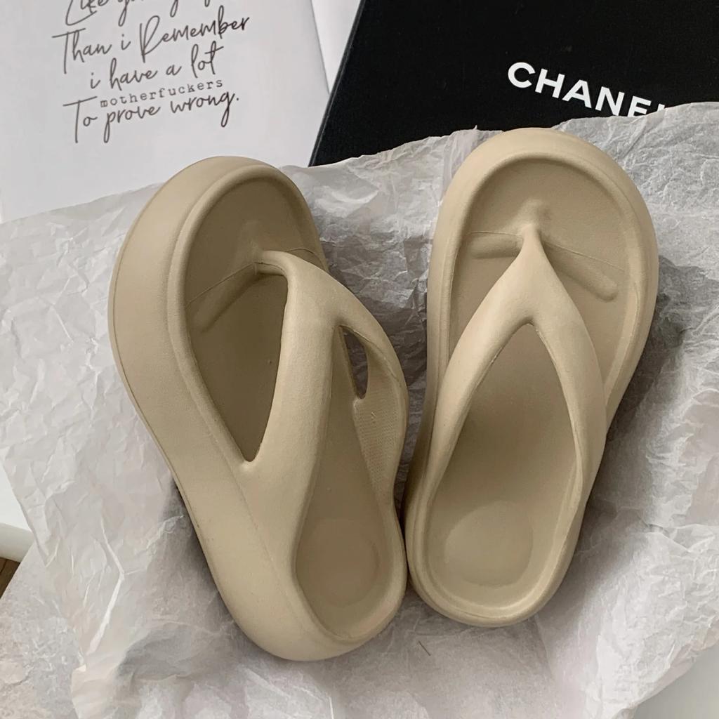 Strand Slippers Dames Slippers Zomer Antislip Clipteen Wolk Slippers Vrouw Zachte Zool EVA Anti-geur Platform Sandalen