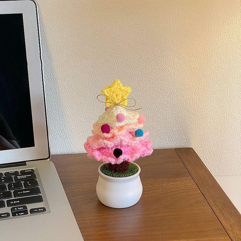 

Handmade Cotton Yarn Knitted Christmas Tree Ornament Home Room Decoration Mini Crochet Xmas Tree Christmas Desktop Party Gift