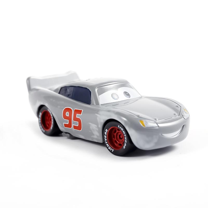 Pixar Cars 3 Toys Lightning Mcqueen Mack Uncle Collection 1:55 Diecast Vehicles Alloy Car Toy Model For Children Gifts