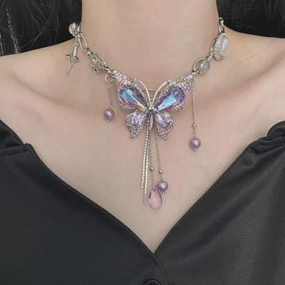 Μωβ Κρυστάλλινη Πεταλούδα με Φούντα Κολιέ - Κομψή Αλυσίδα Κλείδας με Μοντέρνα Πινελιά