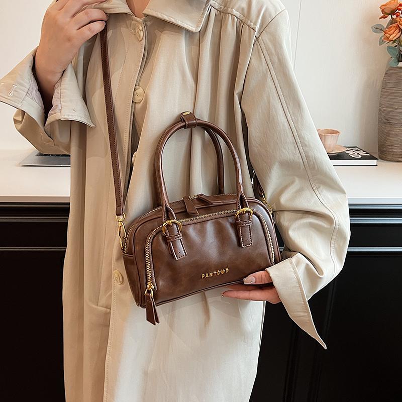 Vintage Top-handle Bags For Women Winter New Designer Handbags Luxury Retro Shoulder Cross Body Bag Mini Bowling Bags