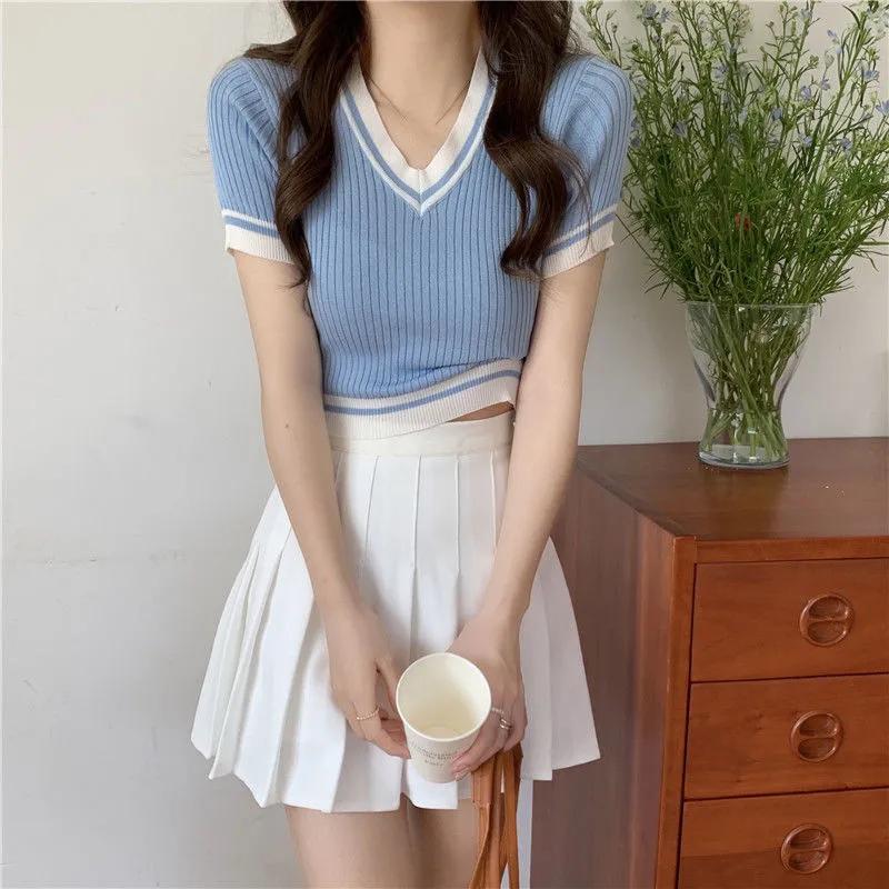 WTEMPO Dame V-hals Kortermet Stripete T-skjorter Dame Chic Vintage Sommer Ins Koreansk Strikket Slim Cropped Topper