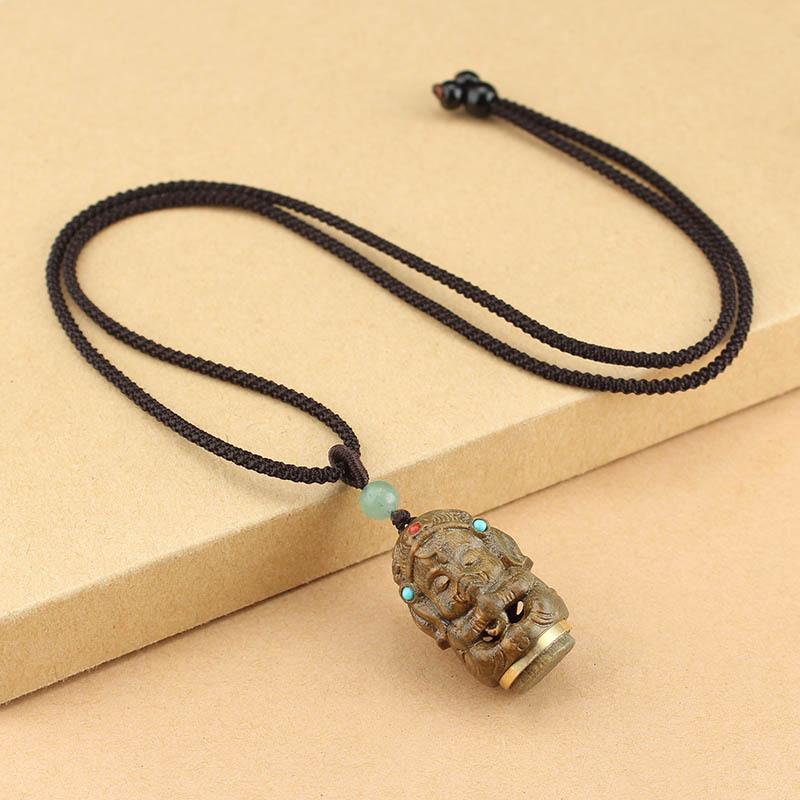 Yeşil Sandal Ağacı Açılabilir Ganesha Kolye Ucu - Vintage Etnik Barış Muska Aksesuarı