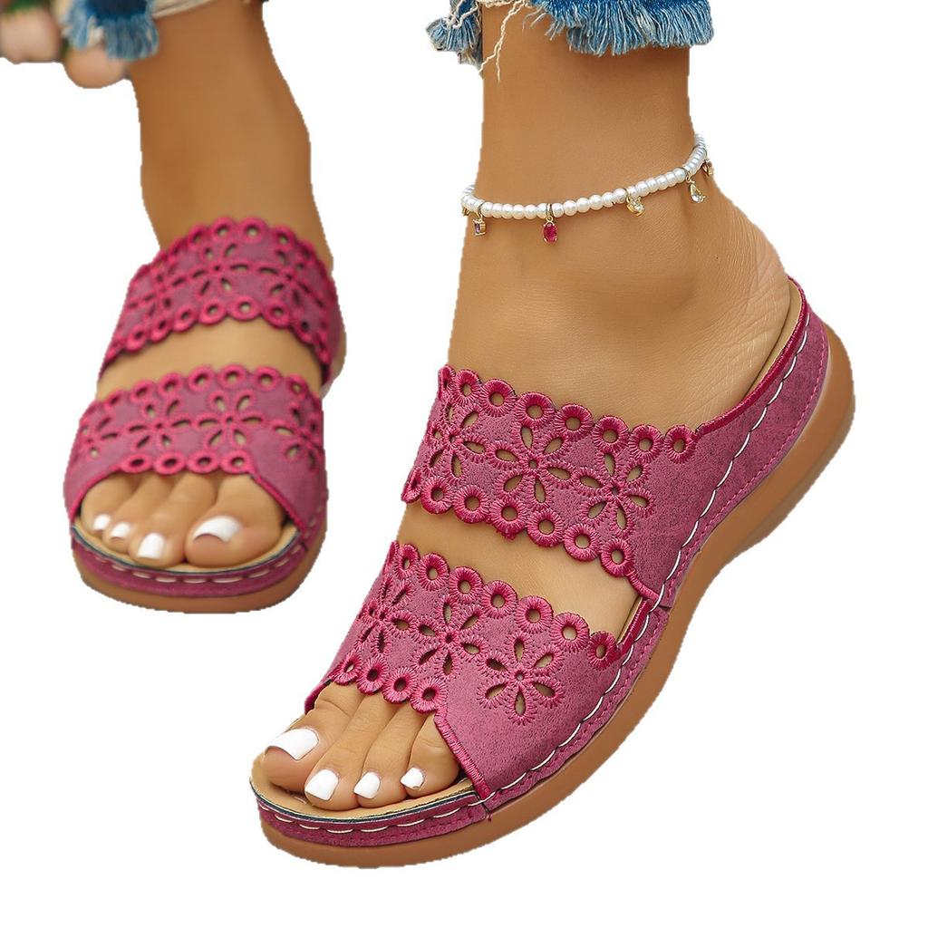 European and American large-size hollow flower one-word slippers for women in the summer of 2025, new casual thick-bottomed slope-heeled cool slippe