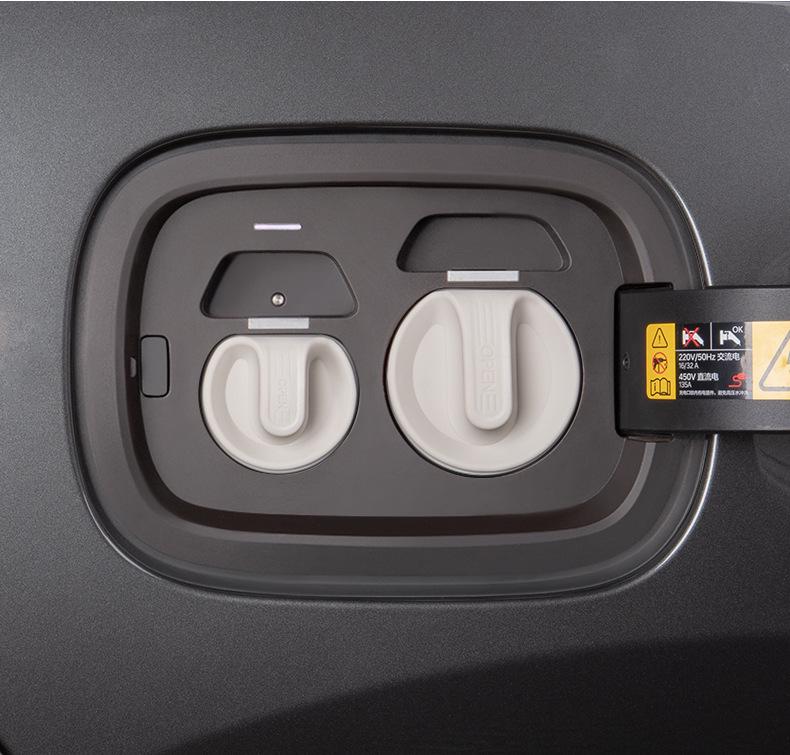 Silicone Waterproof Magnetic Charging Port Cover for Ideal L6-L9 Cars - Black Tech Accessory