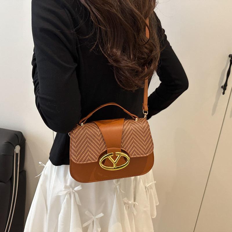 2025 summer new light luxury simple versatile handbag casual foreign style commuting shoulder messenger small square bag
