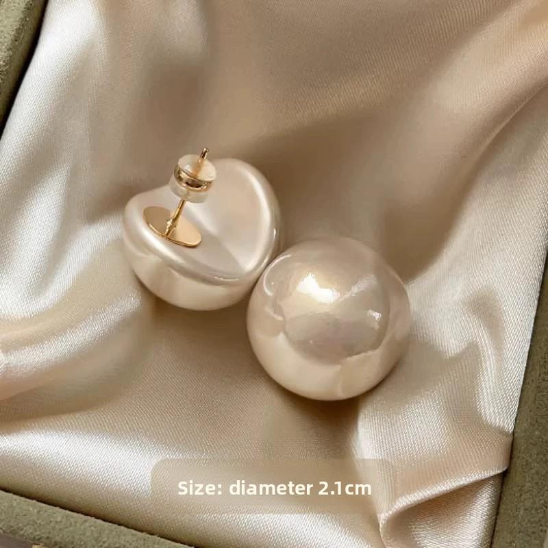 

Women s Autumn and Winter Temperament Simple and Versatile Earrings шампанського