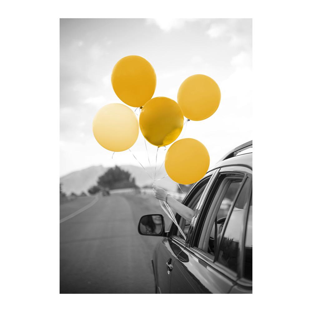 Canvas Painting,Historic Building Retro Yellow Car,Vintage Style,Office Home Decor Picture Painting, Festival Gift