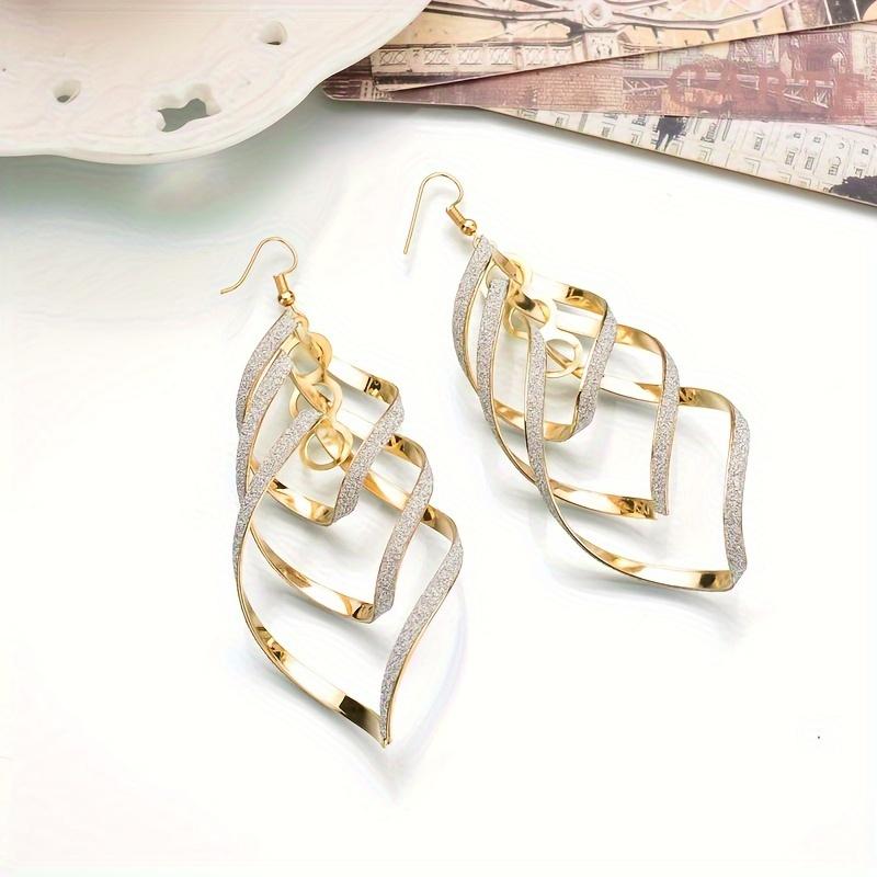 1Pair of Personalized Stud Earrings, Gold Multi-layer Peach Heart Matte Earrings for Women
