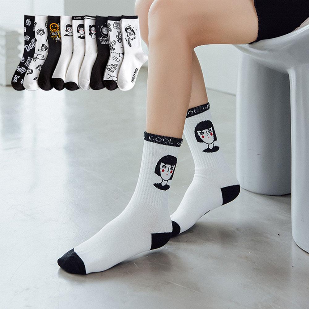 

Спортивная мода весна девушки лицо буквы женские носки длинные носки черный белый хлопковый носок